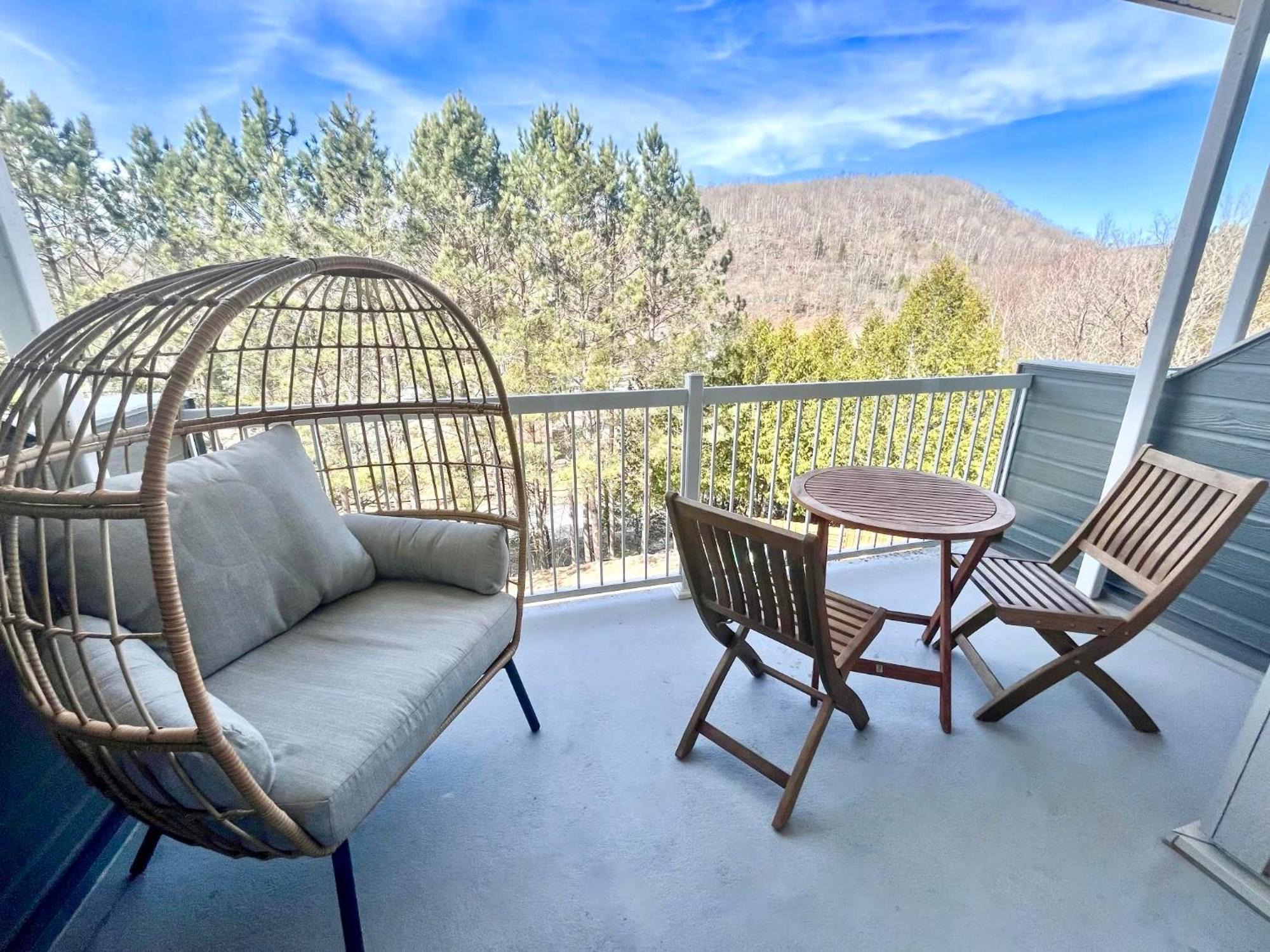 Condo Moderne, Escapade Vacance, Vue Sur Montagnes Exteriér fotografie
